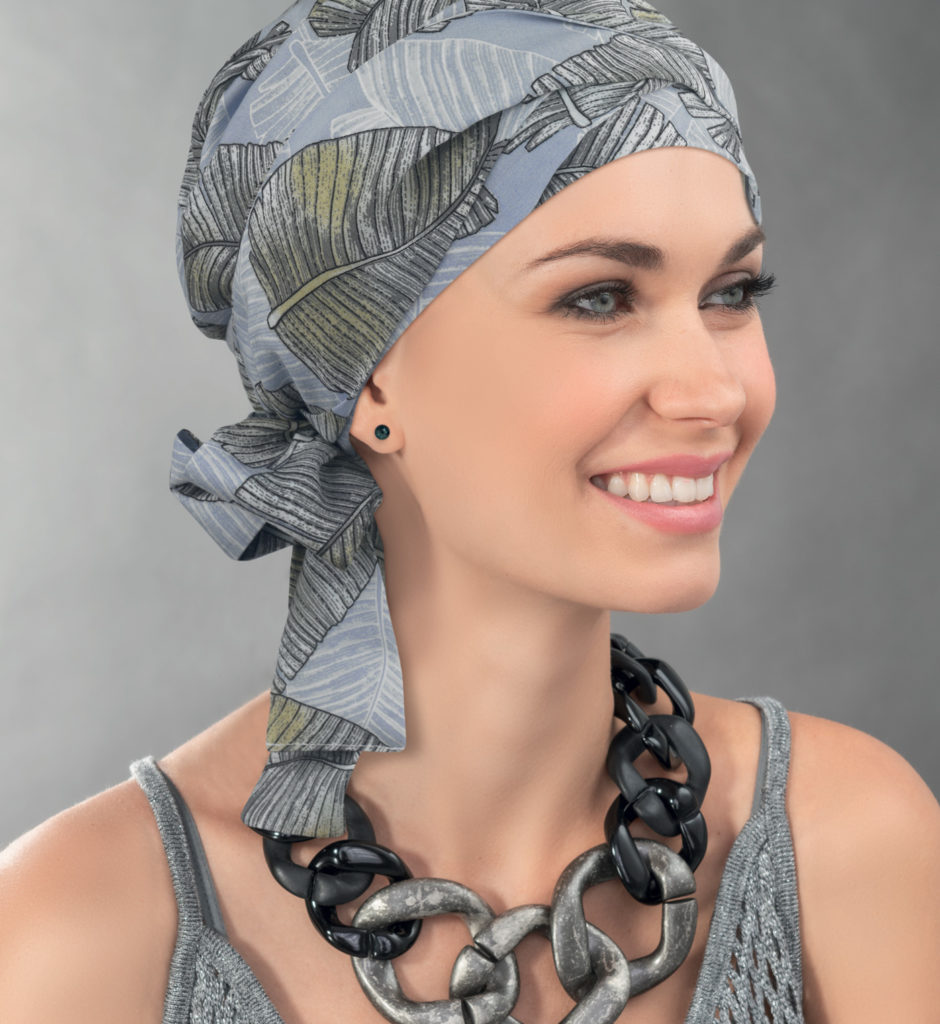 Femme portant un foulard